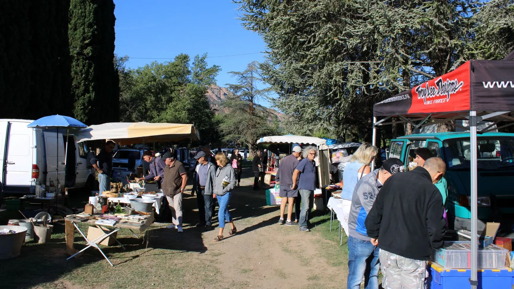 Brocante - Vide grenier