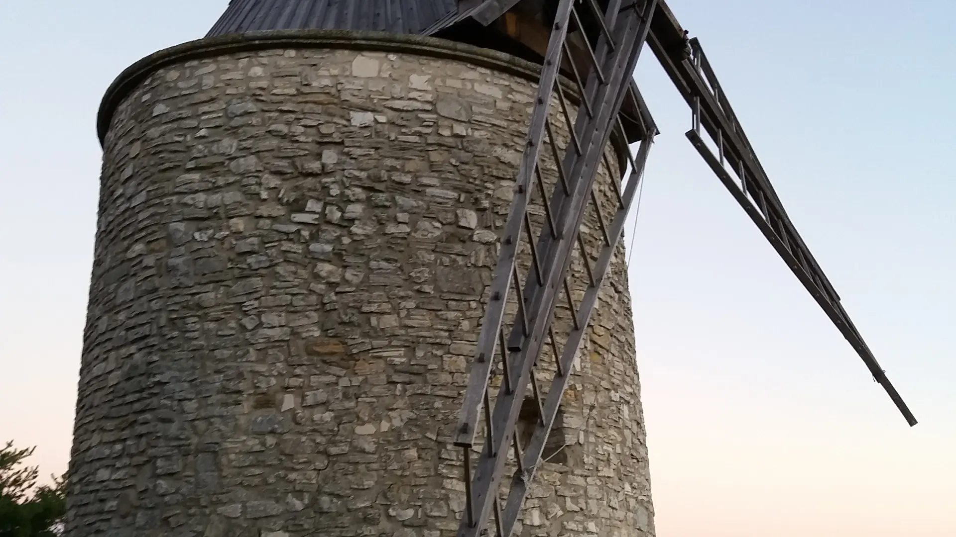 Moulin à vent Saint Elzéar