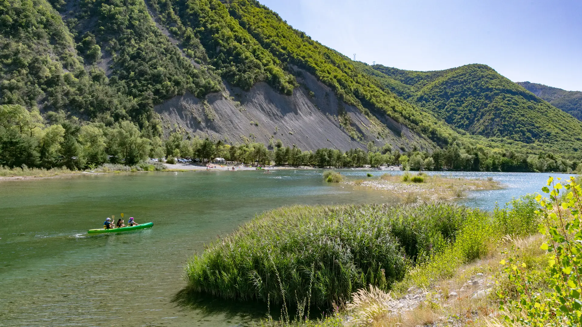 Canoë a départ de la Base de loisirs Les 3 Lacs à Rochebrune & Piégut