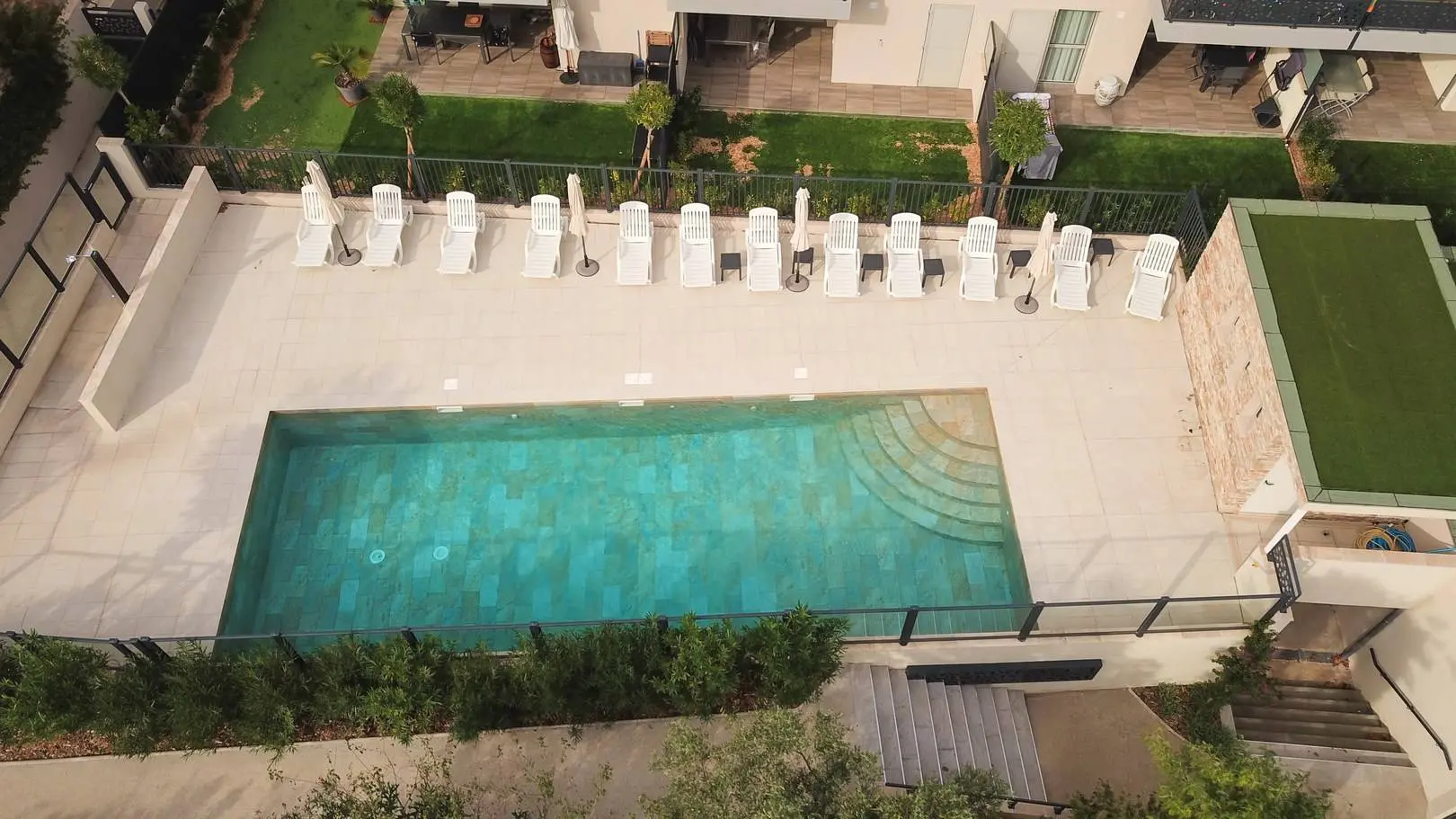 Piscine - Hôtel Soleil et Jardins - Sanary