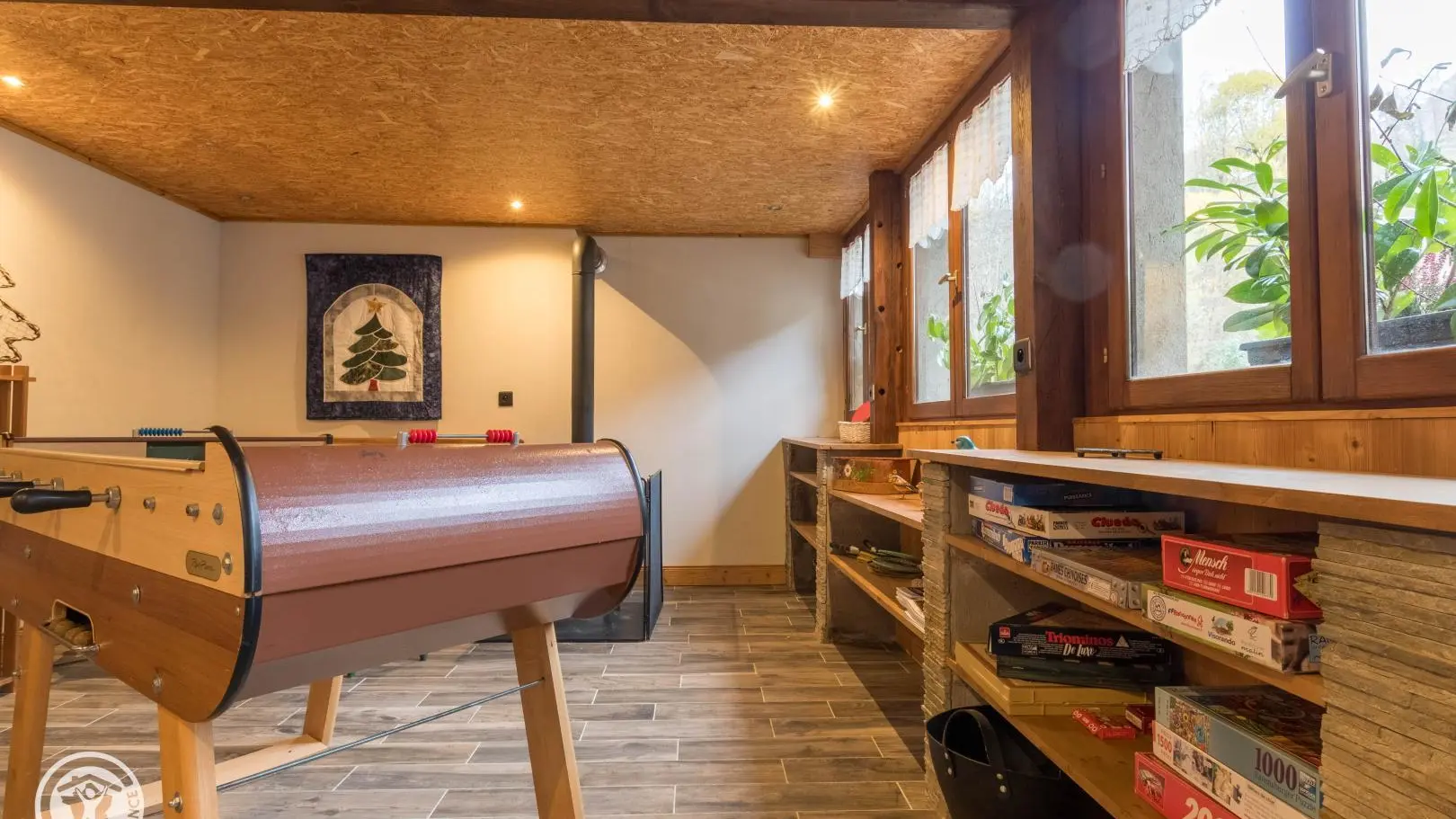 salle de jeux, lecture, détente commun aux 4 gîtes