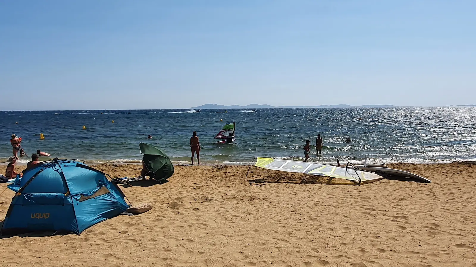 Camping Le Pansard accès direct à la plage