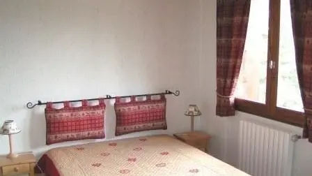 Chambre 2 : un lit de deux places