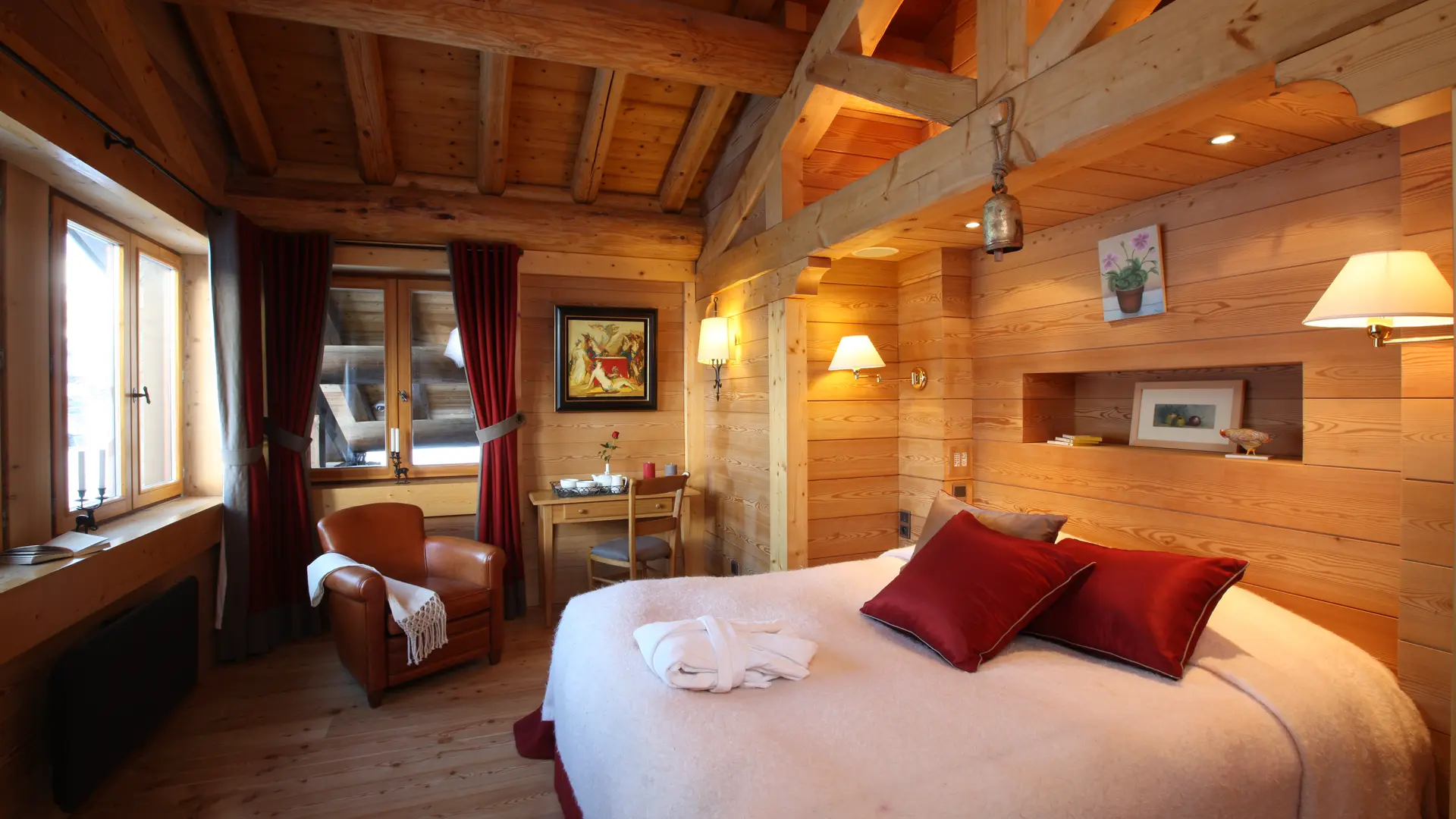Chambre Master avec vue_Chalets_cristal_Val d'Isère