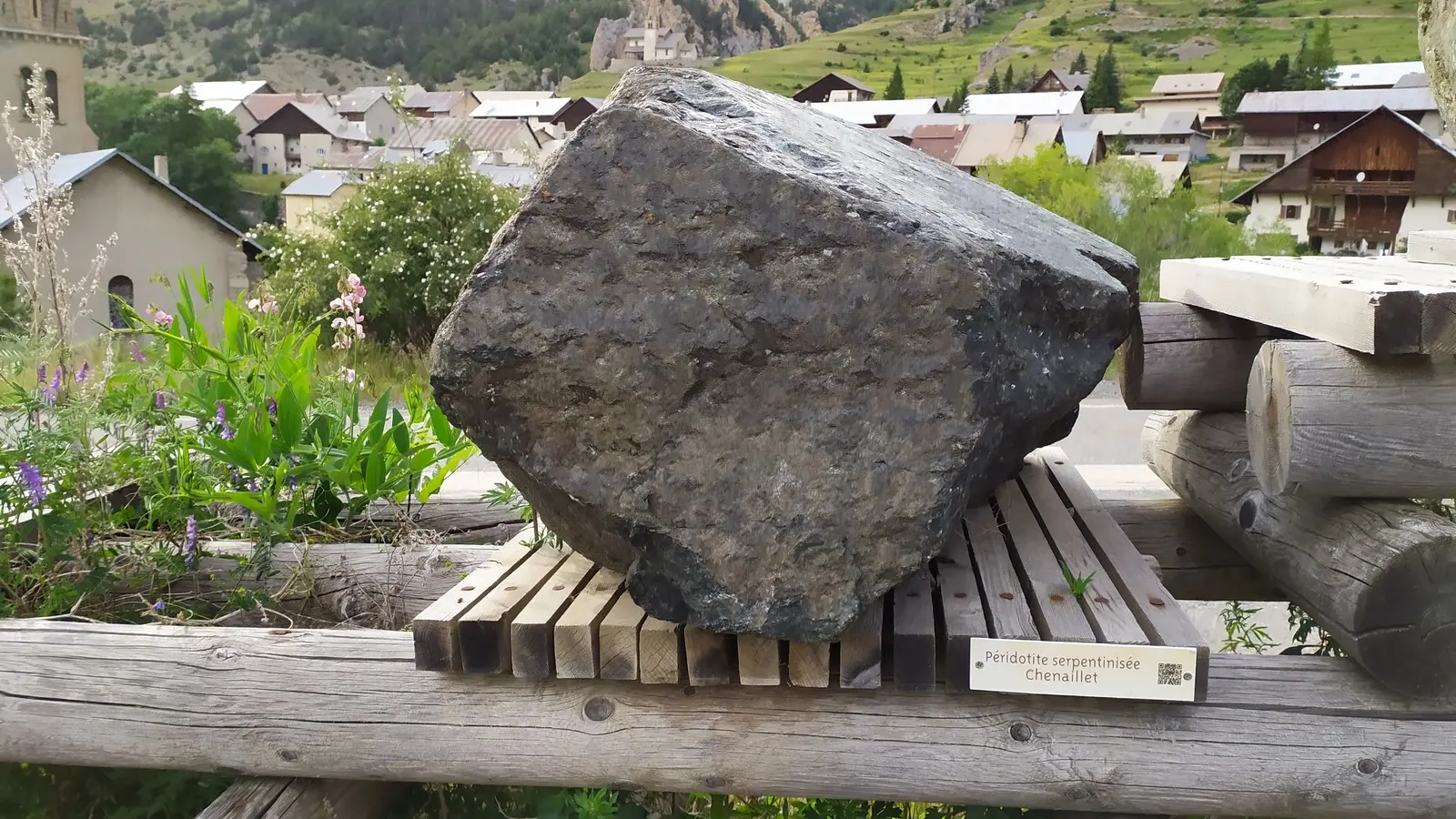 Roches du Chenaillet à Cervières Izoard