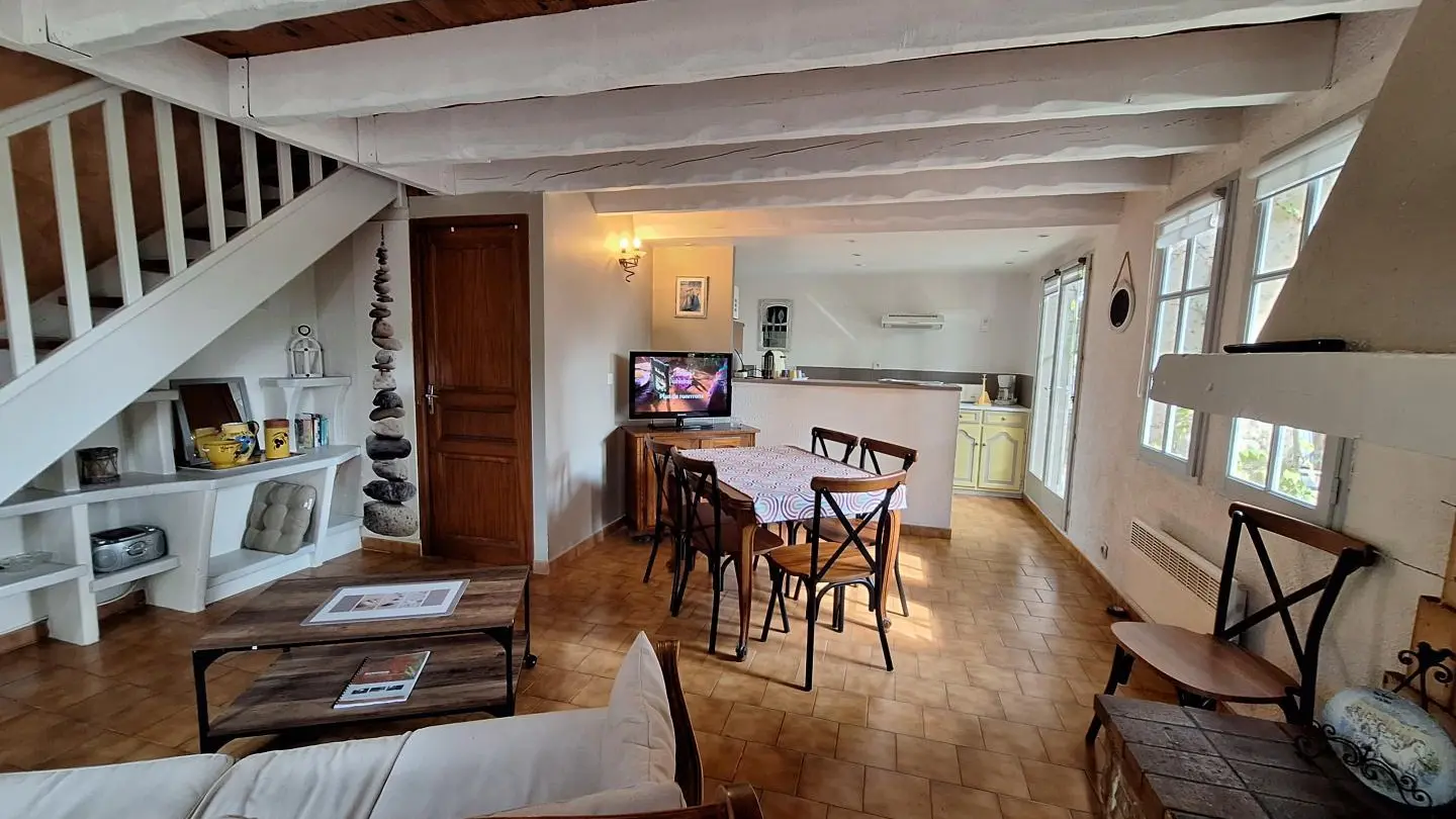 Espace de vie avec sortie sud et soleil levant