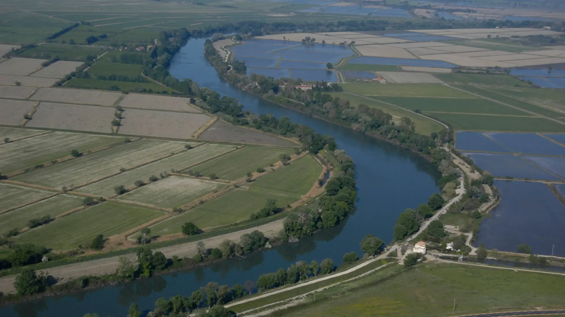 Vue aérienne sur Albaron