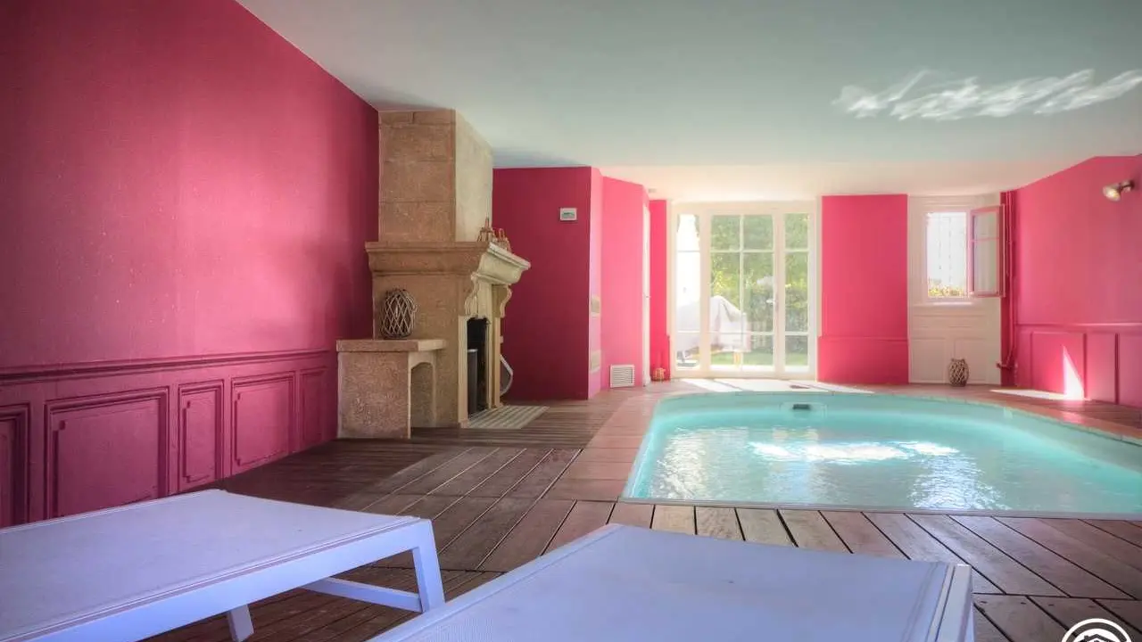 piscine intérieure