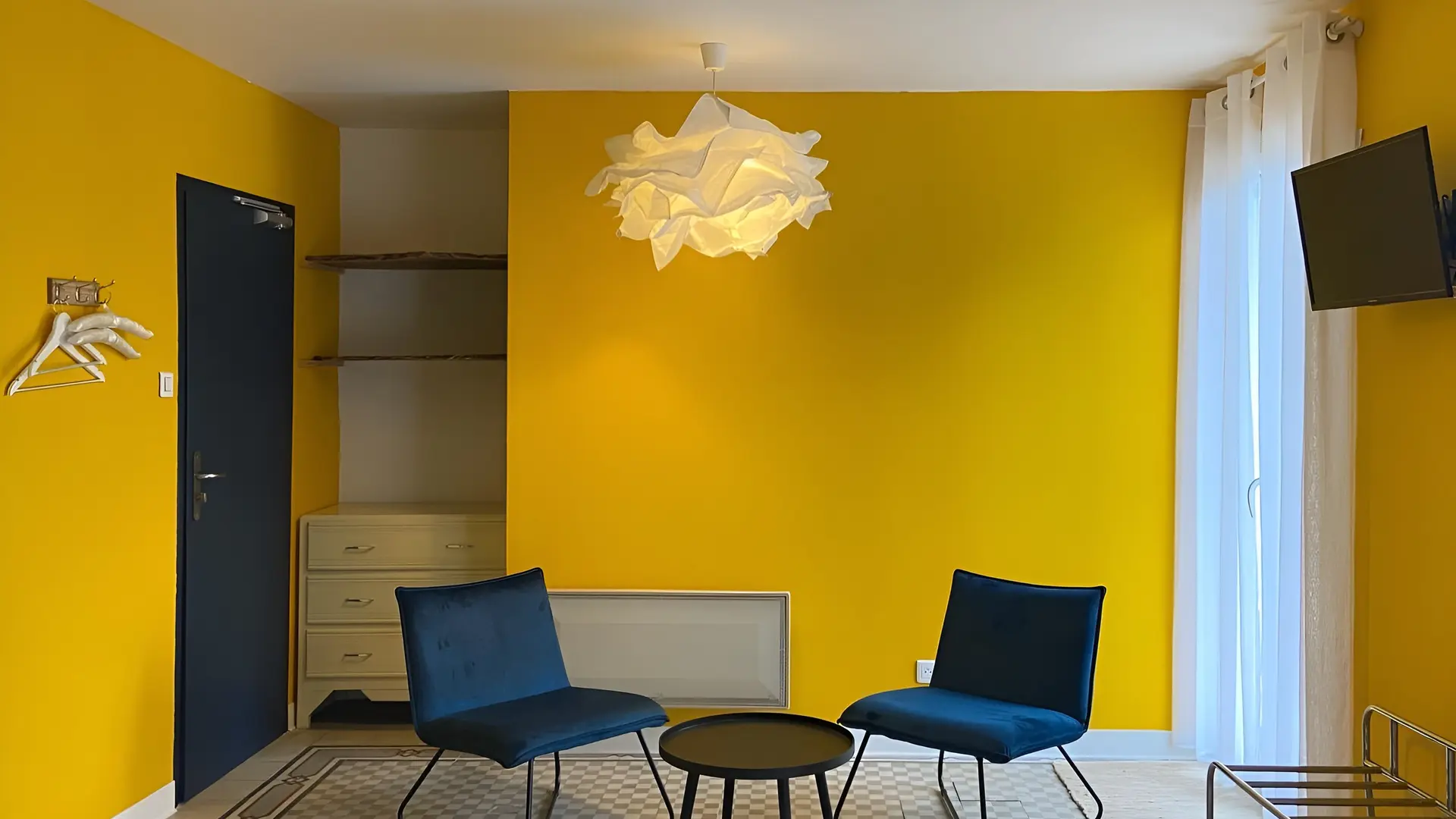 Salon Suite jaune et bleu