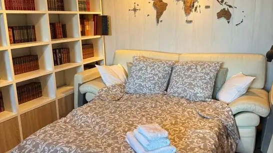 Salon avec convertible 2 personnes Villa Nobellia Roquebrune Cap Martin - Gîtes de France Alpes-Maritimes