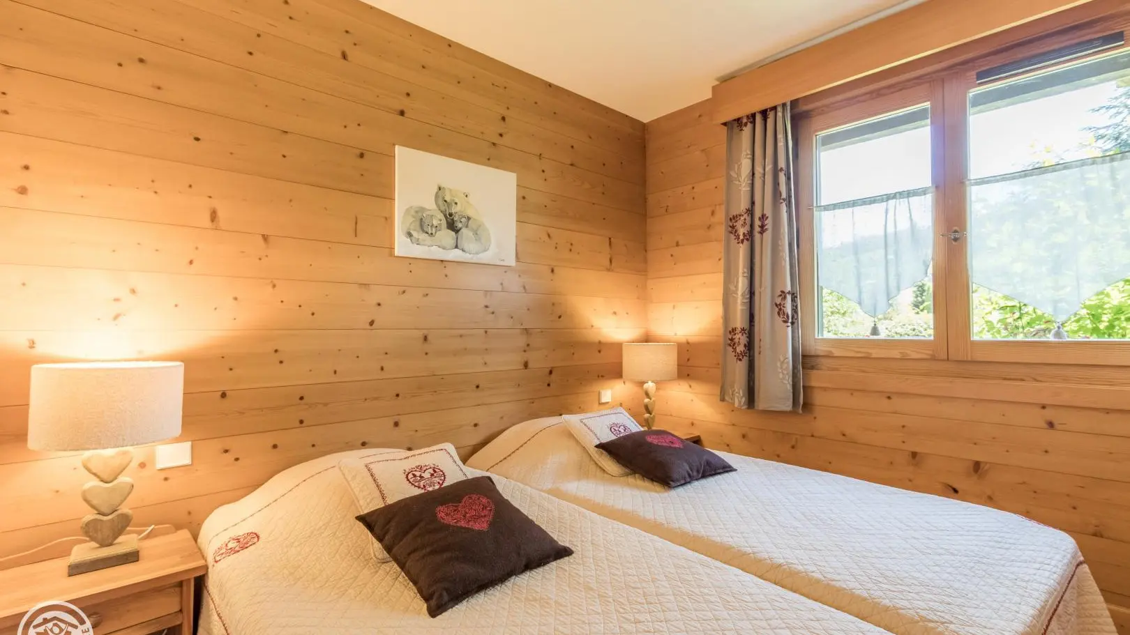 Chambre avec accès balcon-terrasse