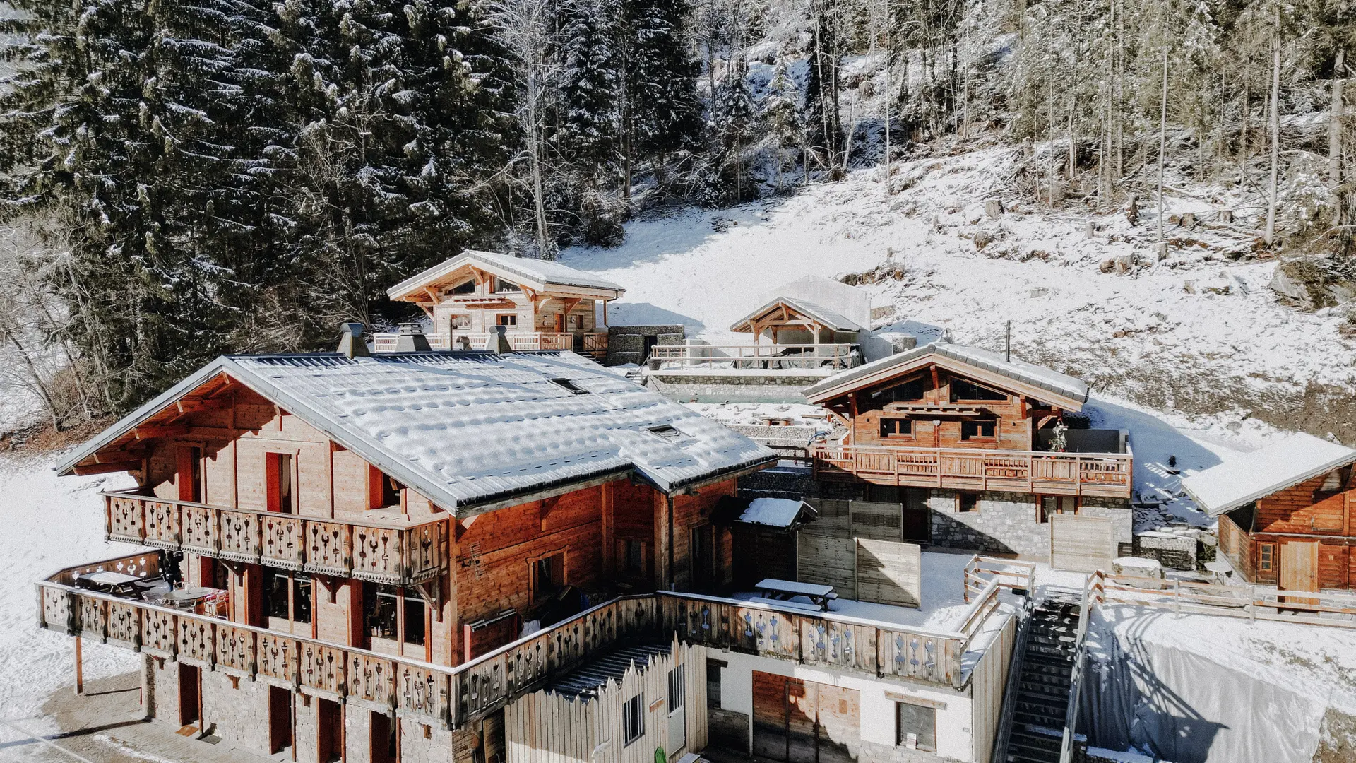 Ensemble de chalets hiver