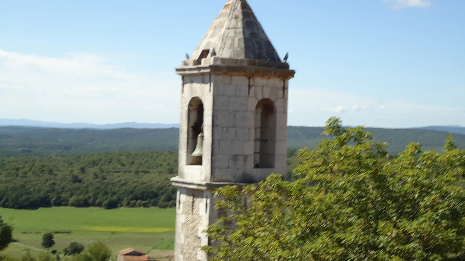 Le clocher de l'églsie