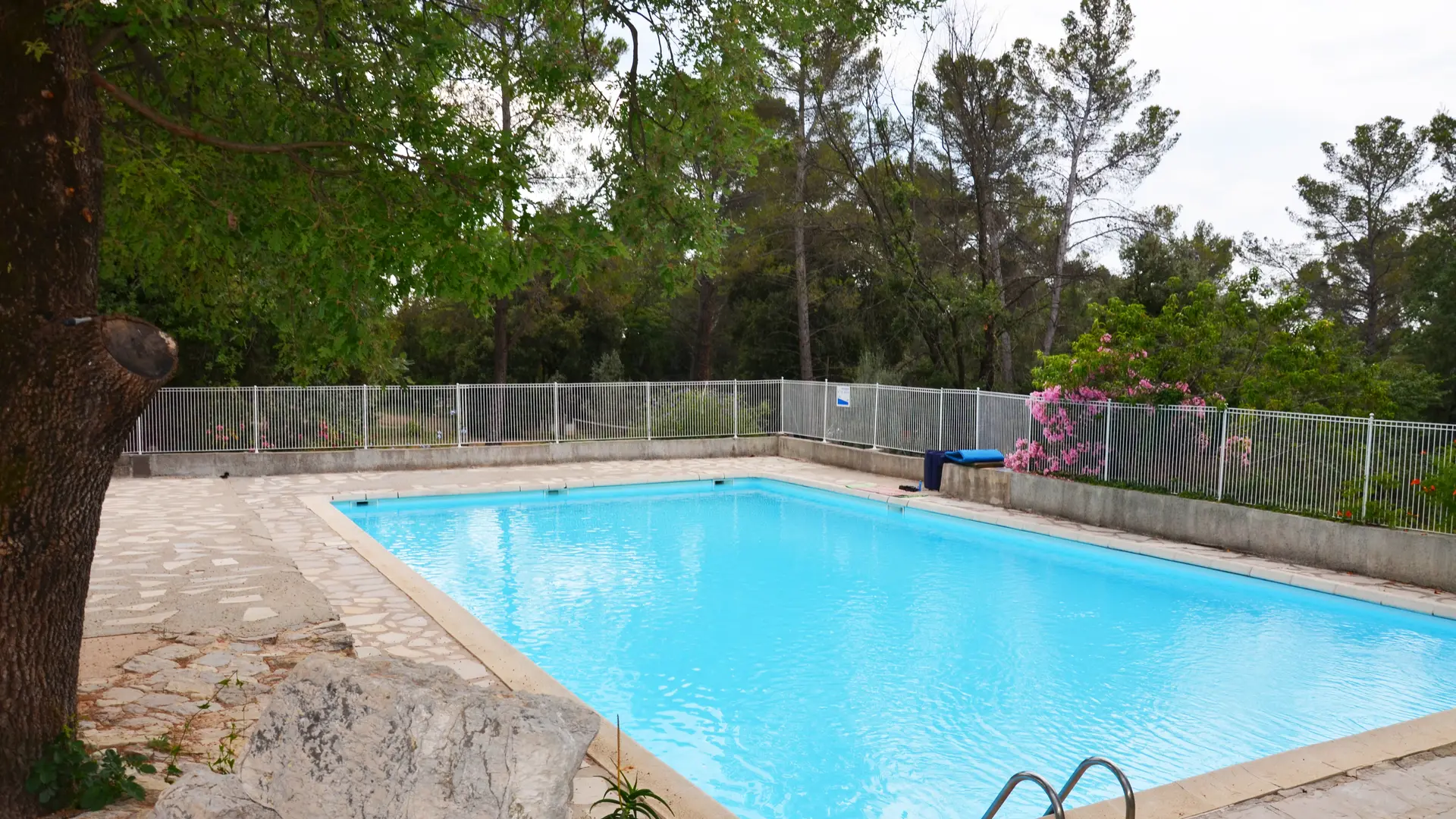 Piscine Haute Garduere