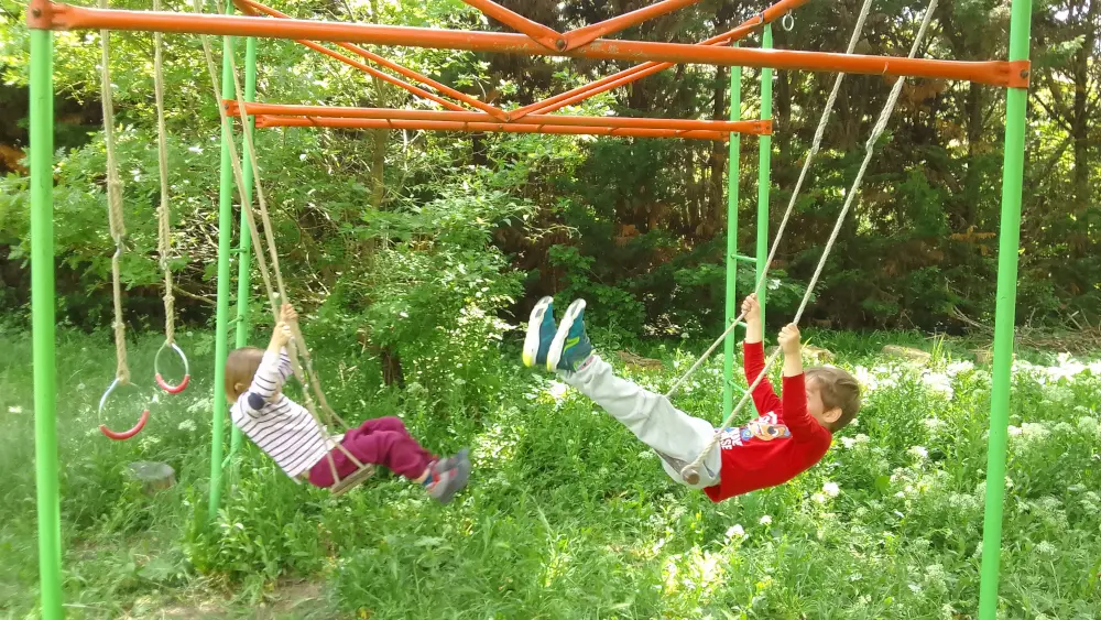 Le portique de jeux pour enfants