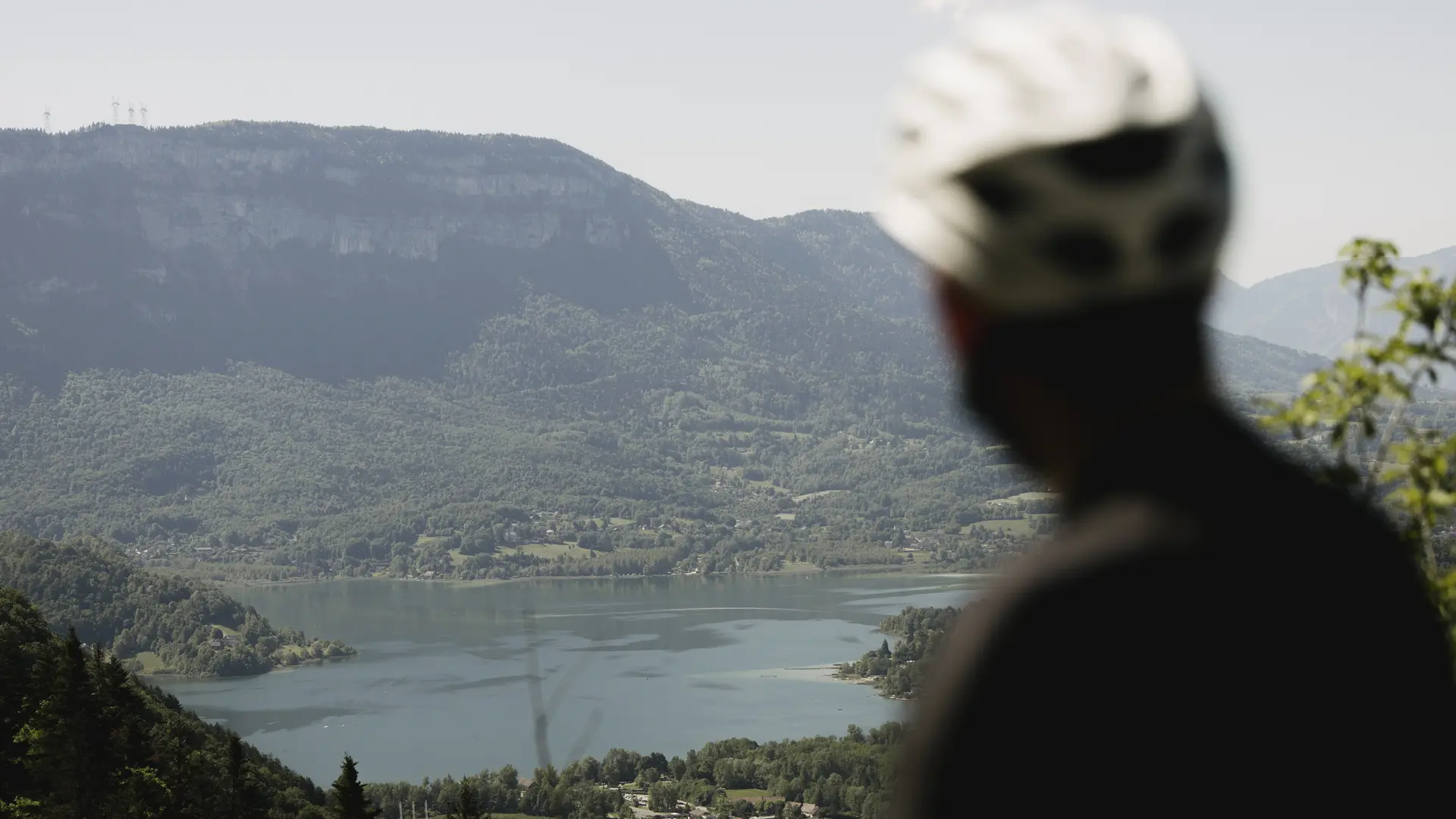Cycliste belvédère du Col de l'Epine