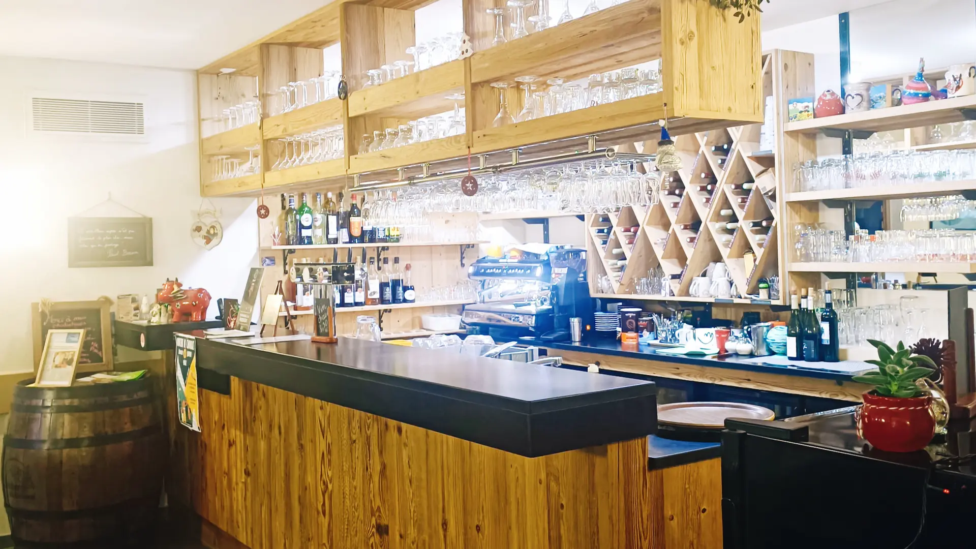 bar