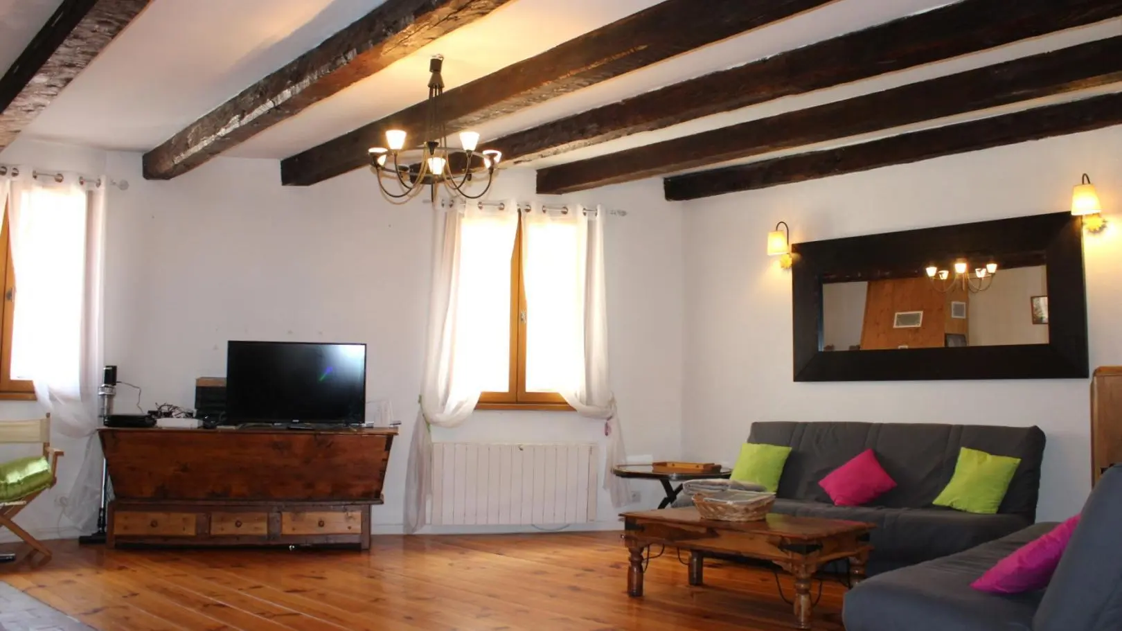 Le Gîte du Four-Séjour/Salon/Cheminée-Saint-Martin-Vésubie-Gîtes de France des Alpes-Maritimes