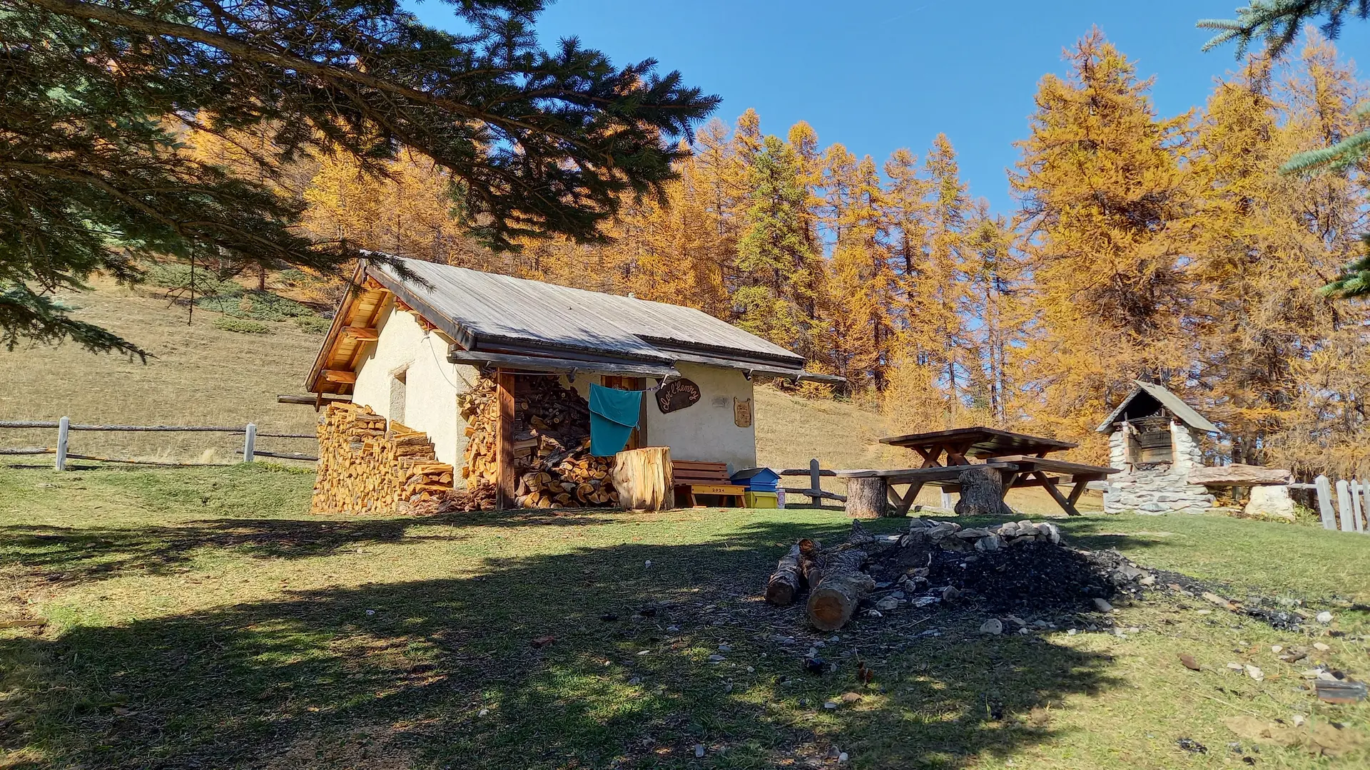 La cabane du Clôt l'Henry_Molines-en-Queyras