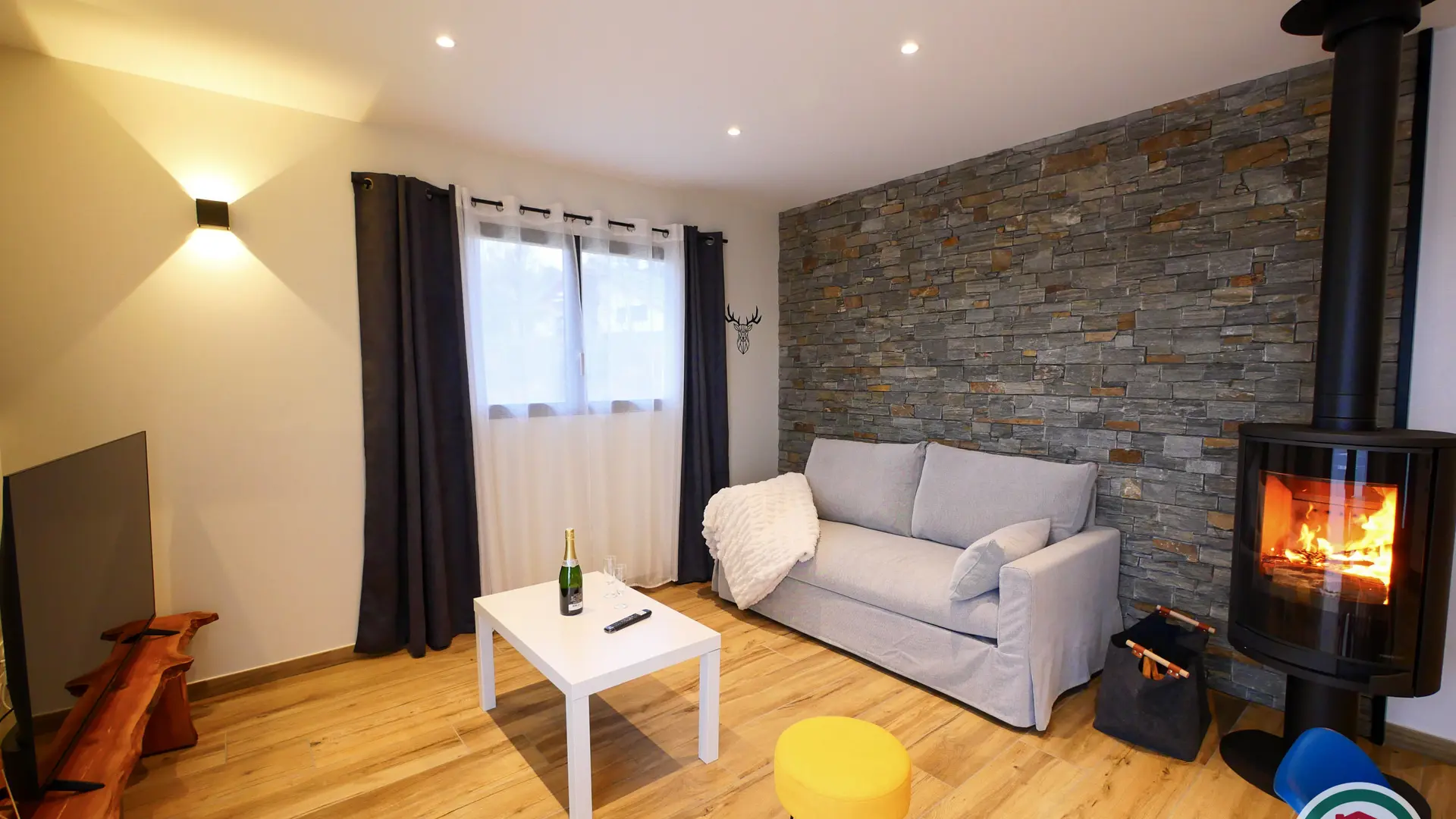 Location Gîte L'Aguille à Buissard