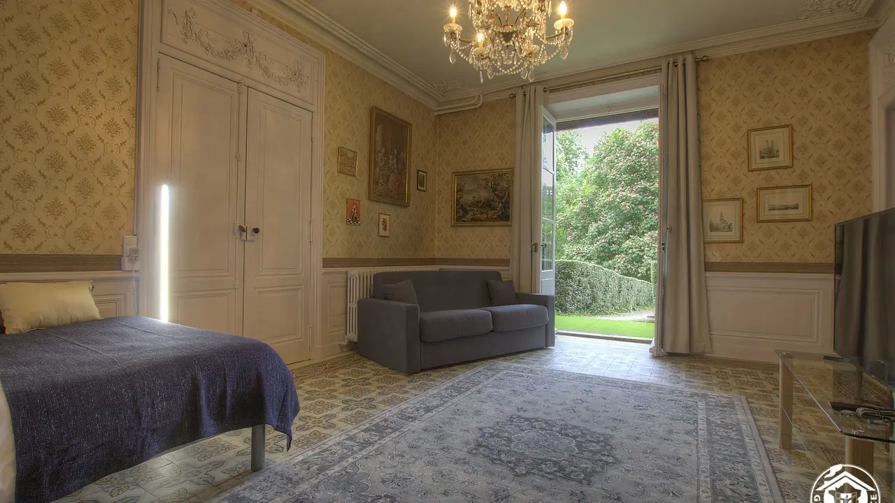 ou ne rien faire si ce n'est de regarder le parc depuis l'intérieur