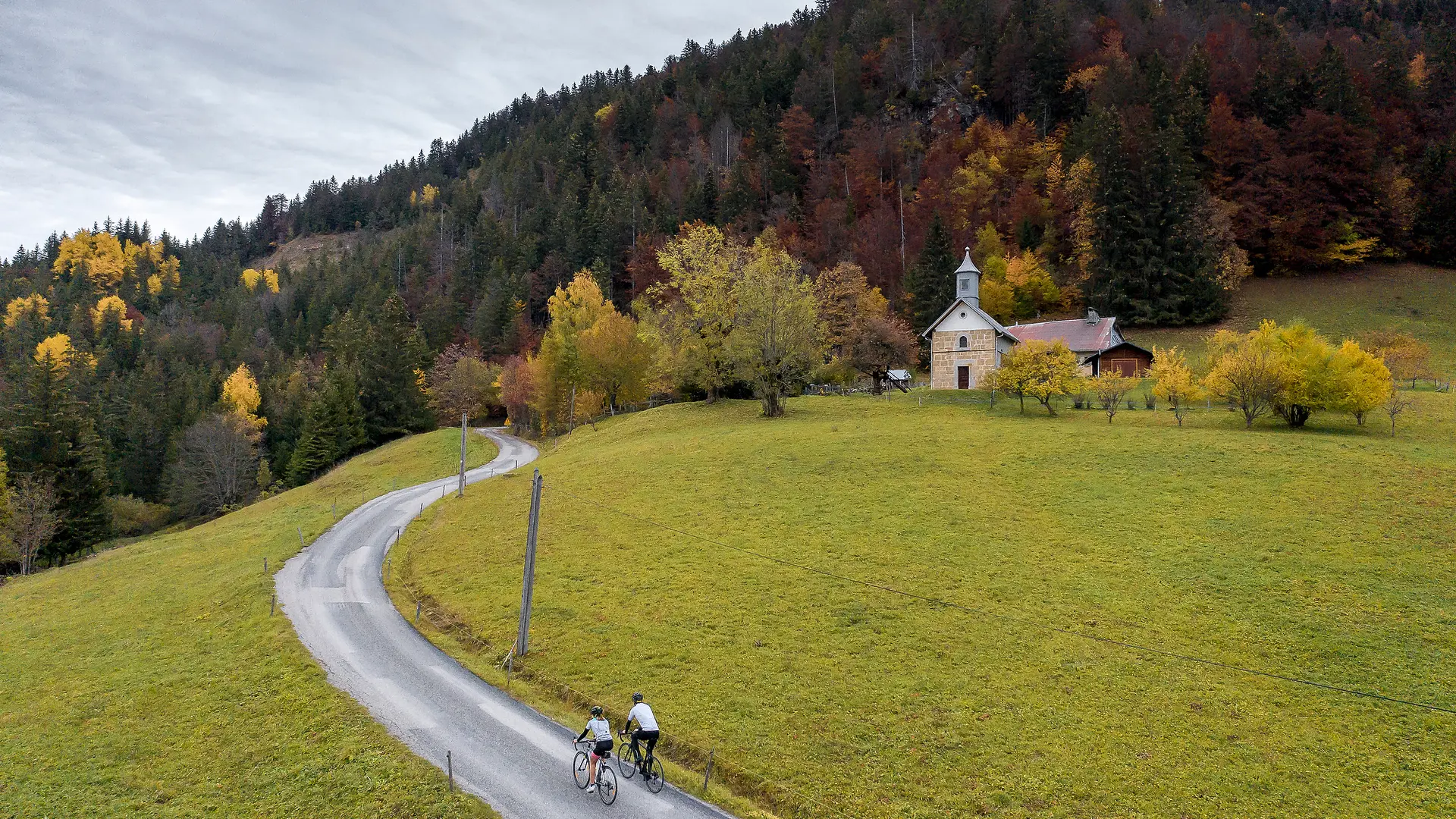 Montée en vélo au col de Plan Bois