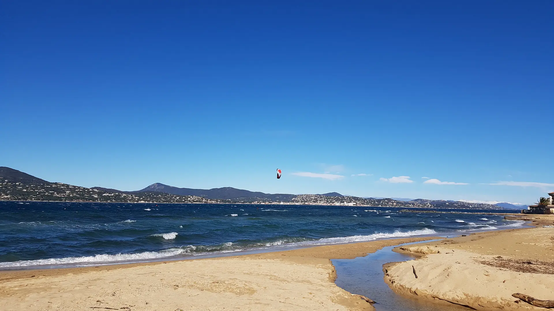 Plage de la Bouillabaisse à Gassin - https://gassin.eu