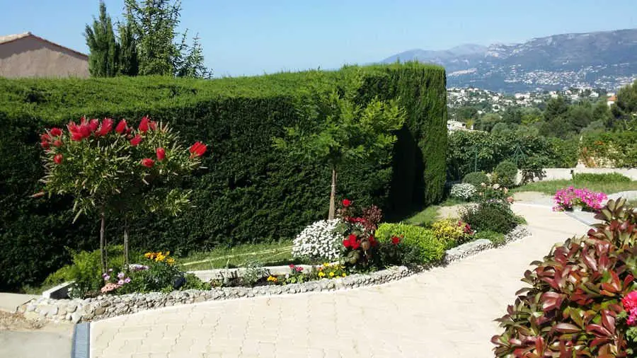 Le Mas de la Sirole-Entrée-Colomars-Gîtes de France des Alpes-Maritimes