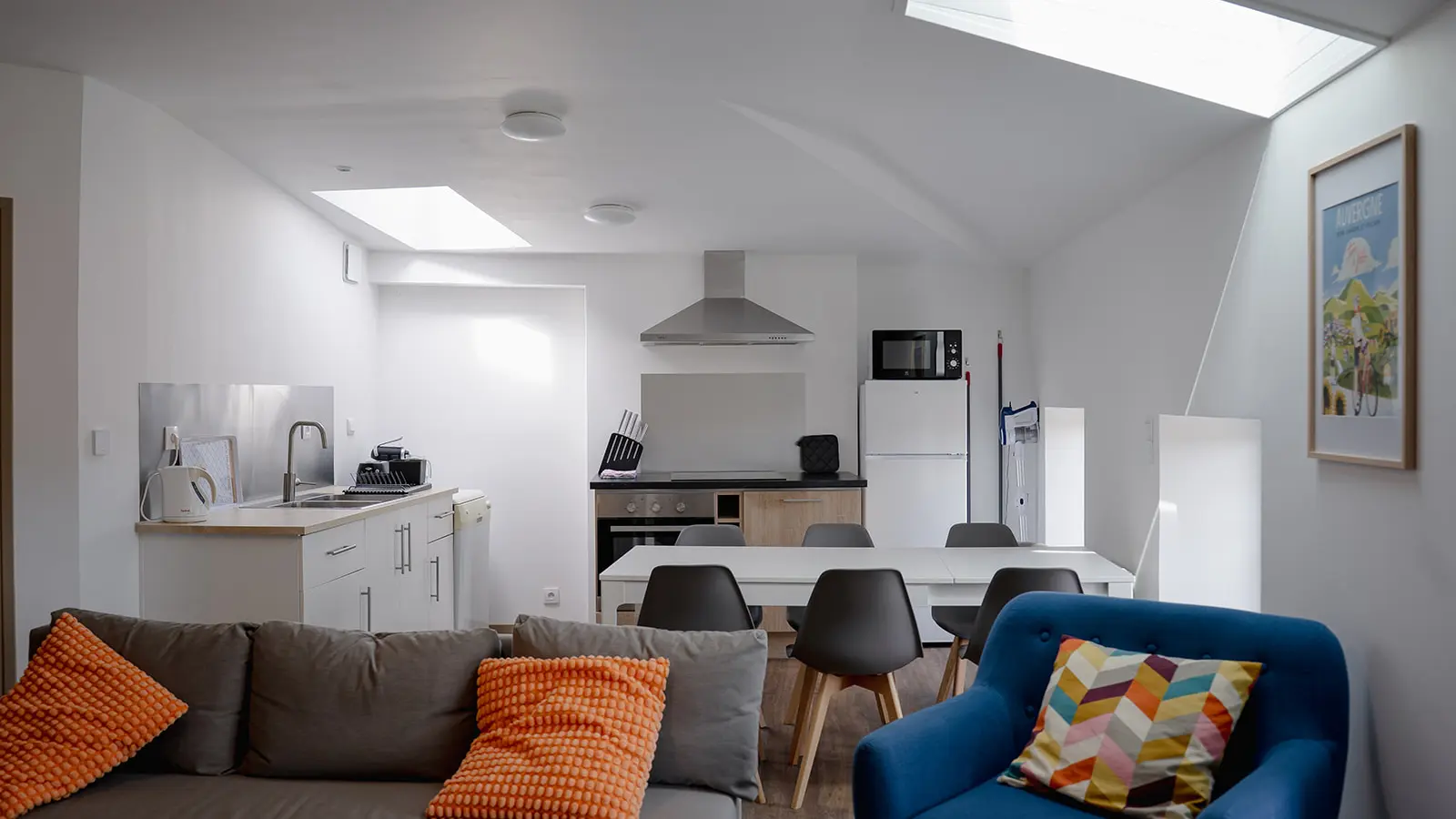 Salon-Salle à Manger-Cuisine