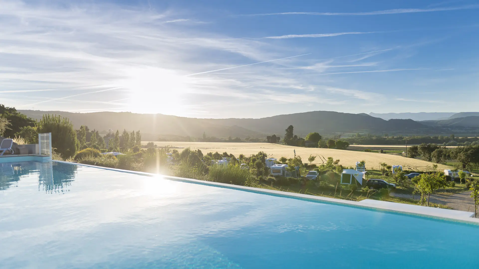 camping-les-bastets-divers-piscine-4