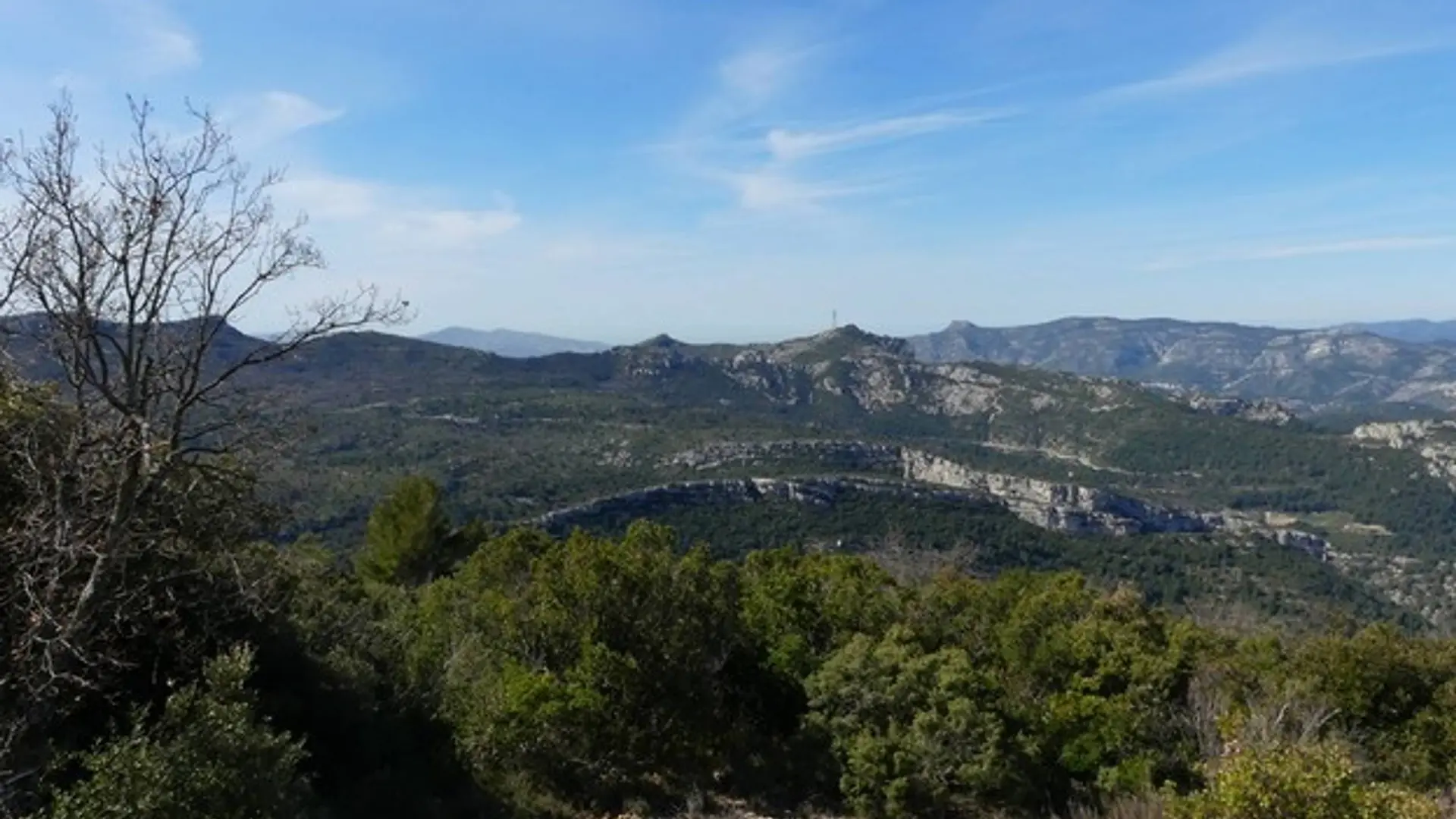 La vue sur le Regagnas le long de l'itinéraire