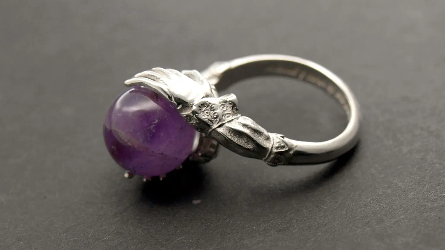 Bijoux personnalisés et création sur mesure_Hervé ROY_La Bizouterie de Saint bonnet le Château