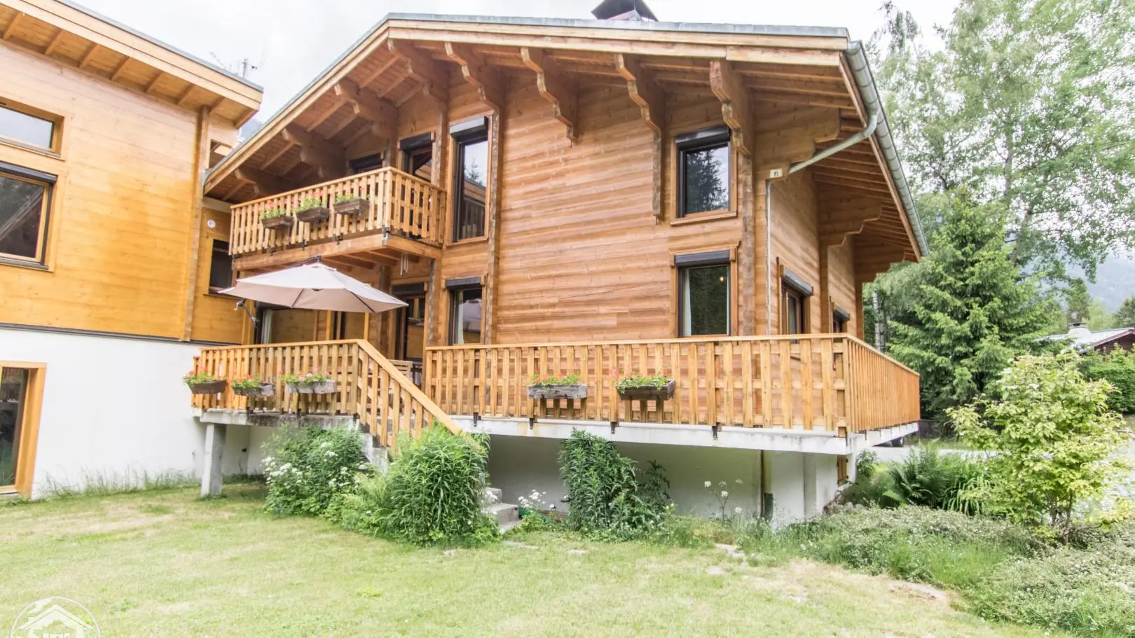 Gîte, à gauche l'atelier de gravure en taille-douce des propriétaires