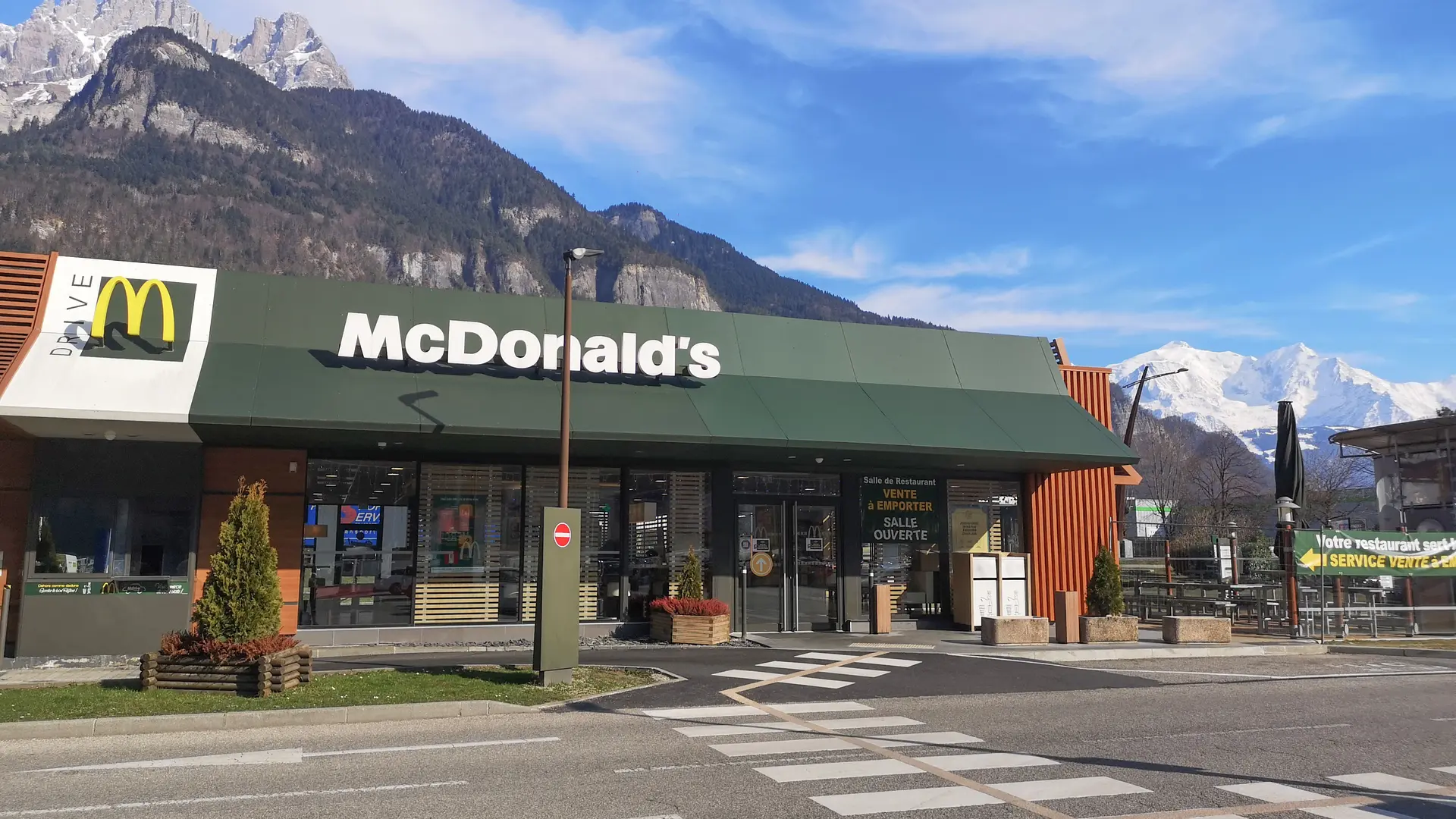 McDonalds Sallanches vue Mt-Blanc