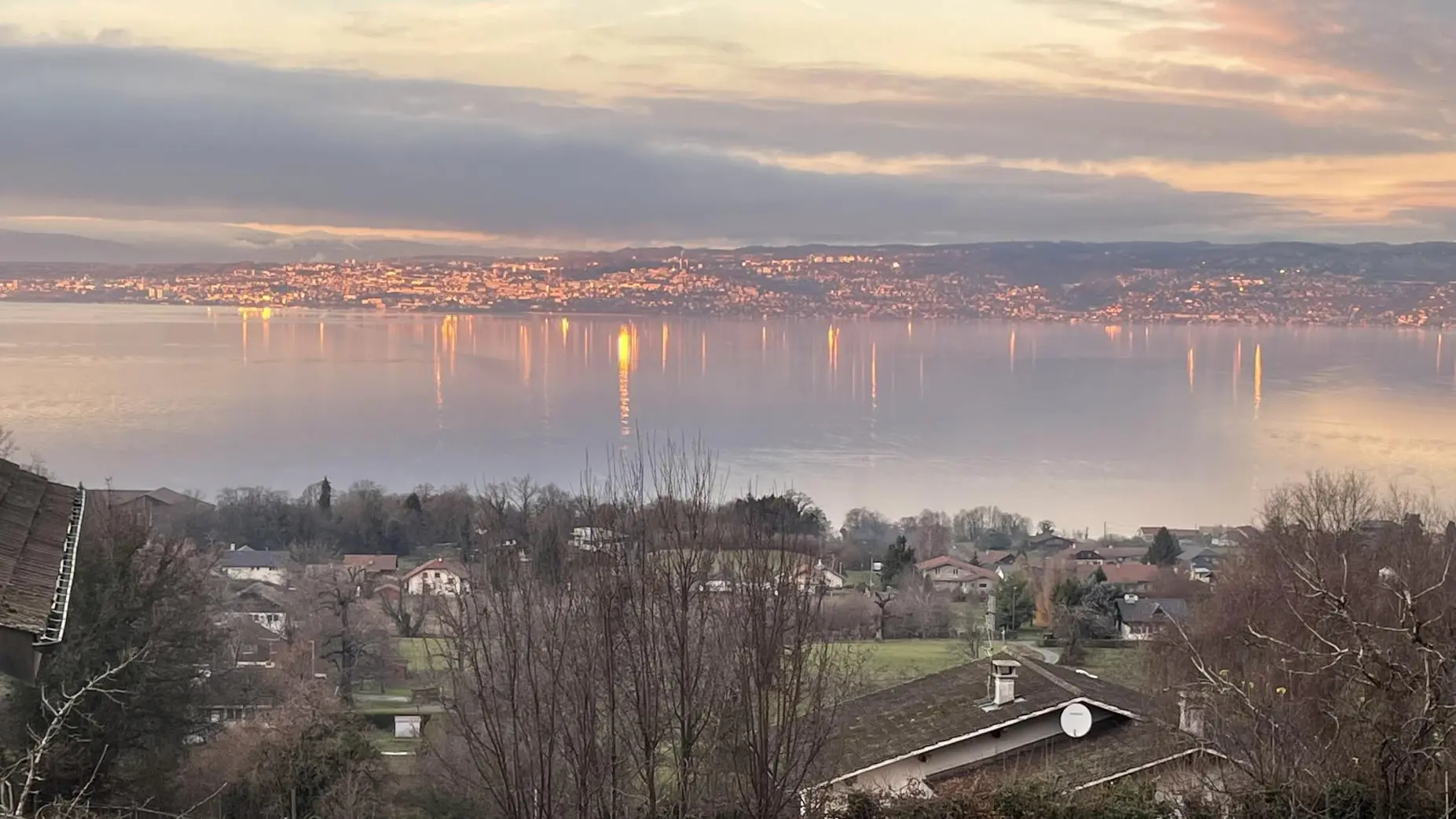 Vue sur le lac de notre jardin