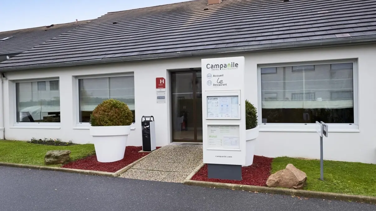 Hôtel Campanile Montesson