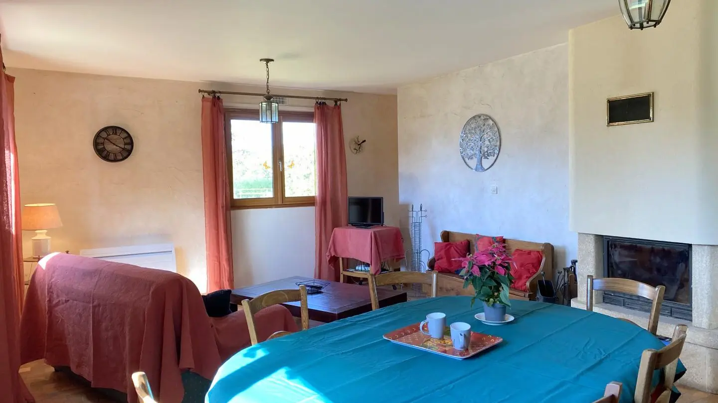 Gîte La Maison de la Forge à LE VERNET dans l'Allier en Auvergne