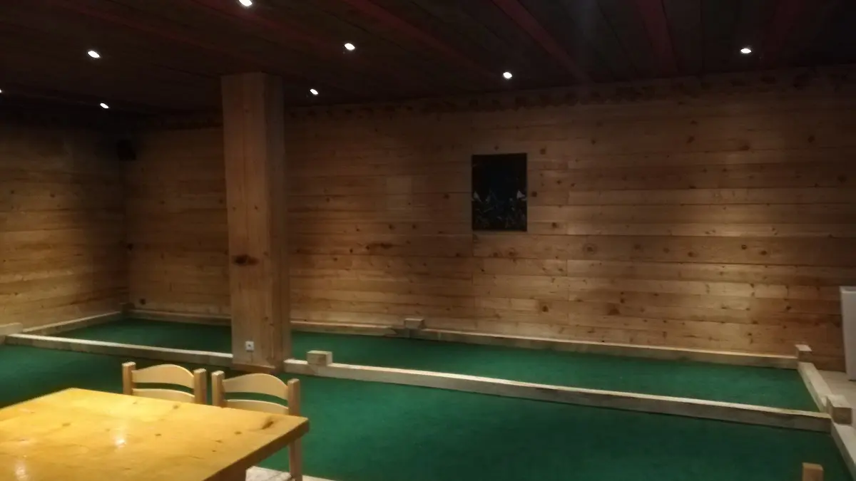 Terrain de pétanque intérieur