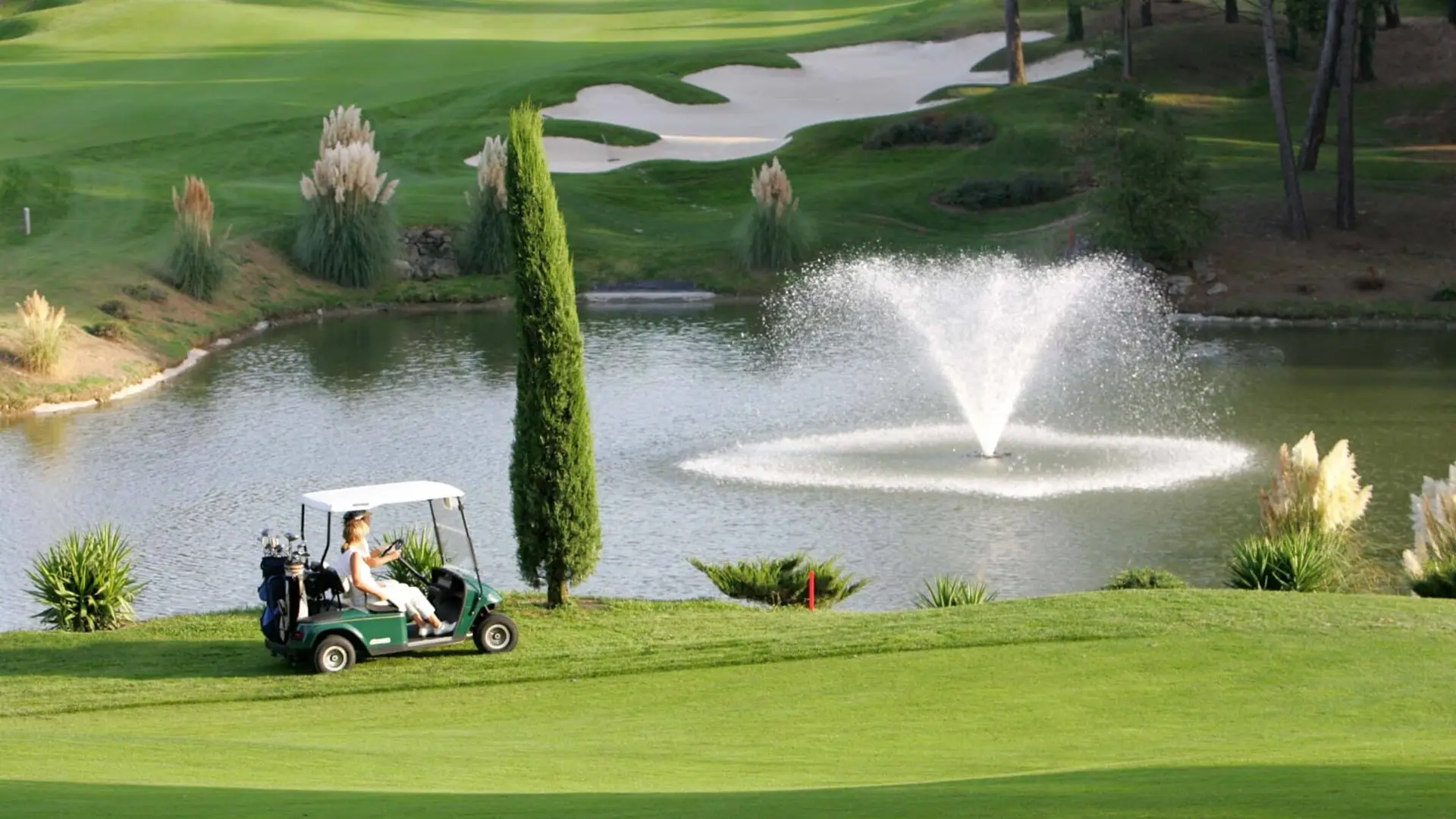 Fontaine parcours de golf du Royal Mougins Resort