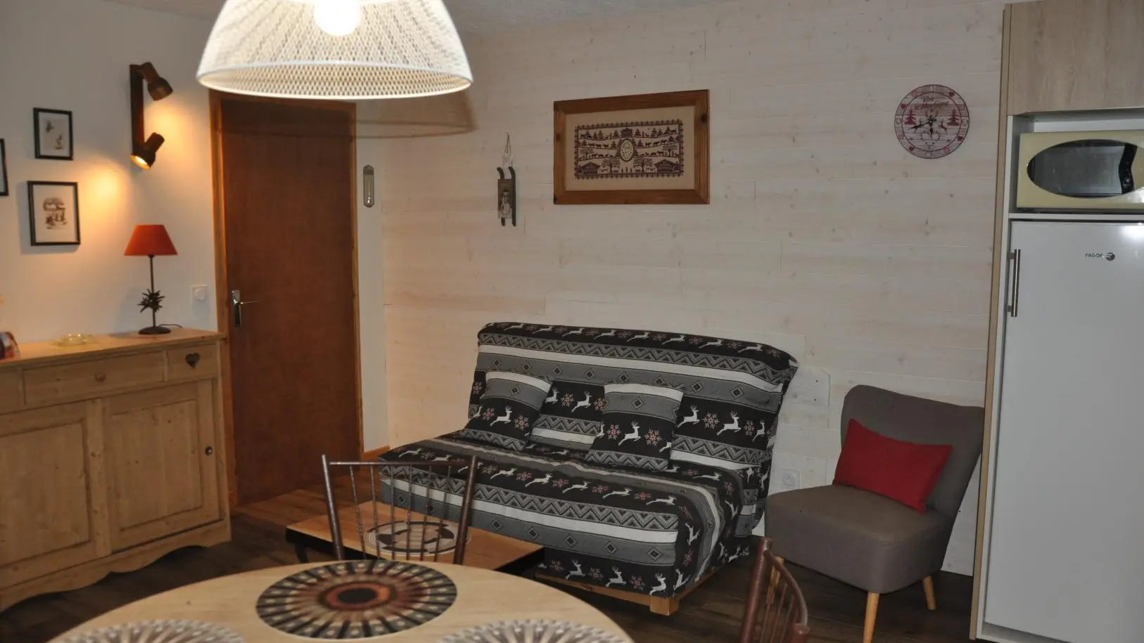 coin salon
