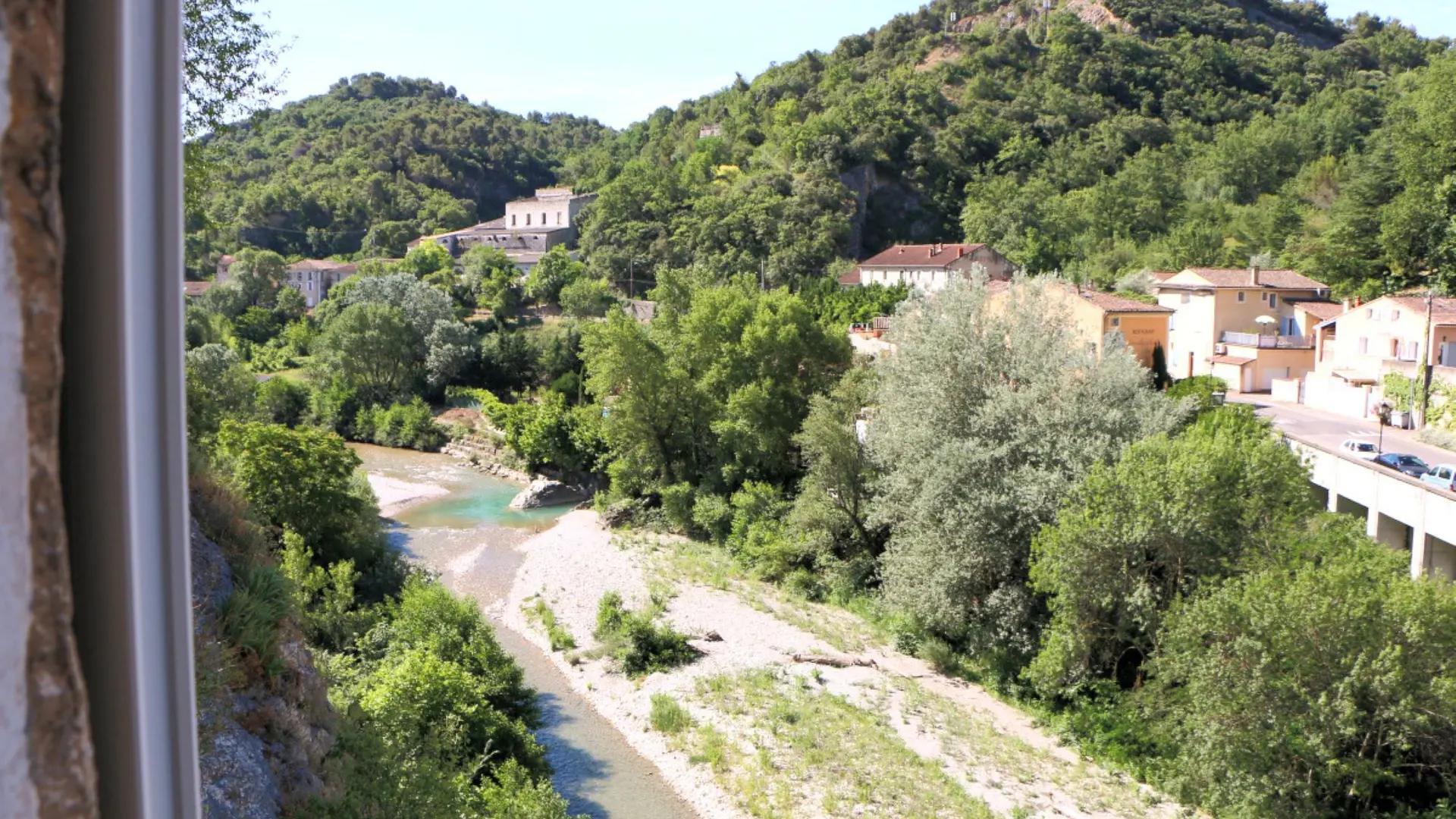 La Maison perchée - Vue rivière