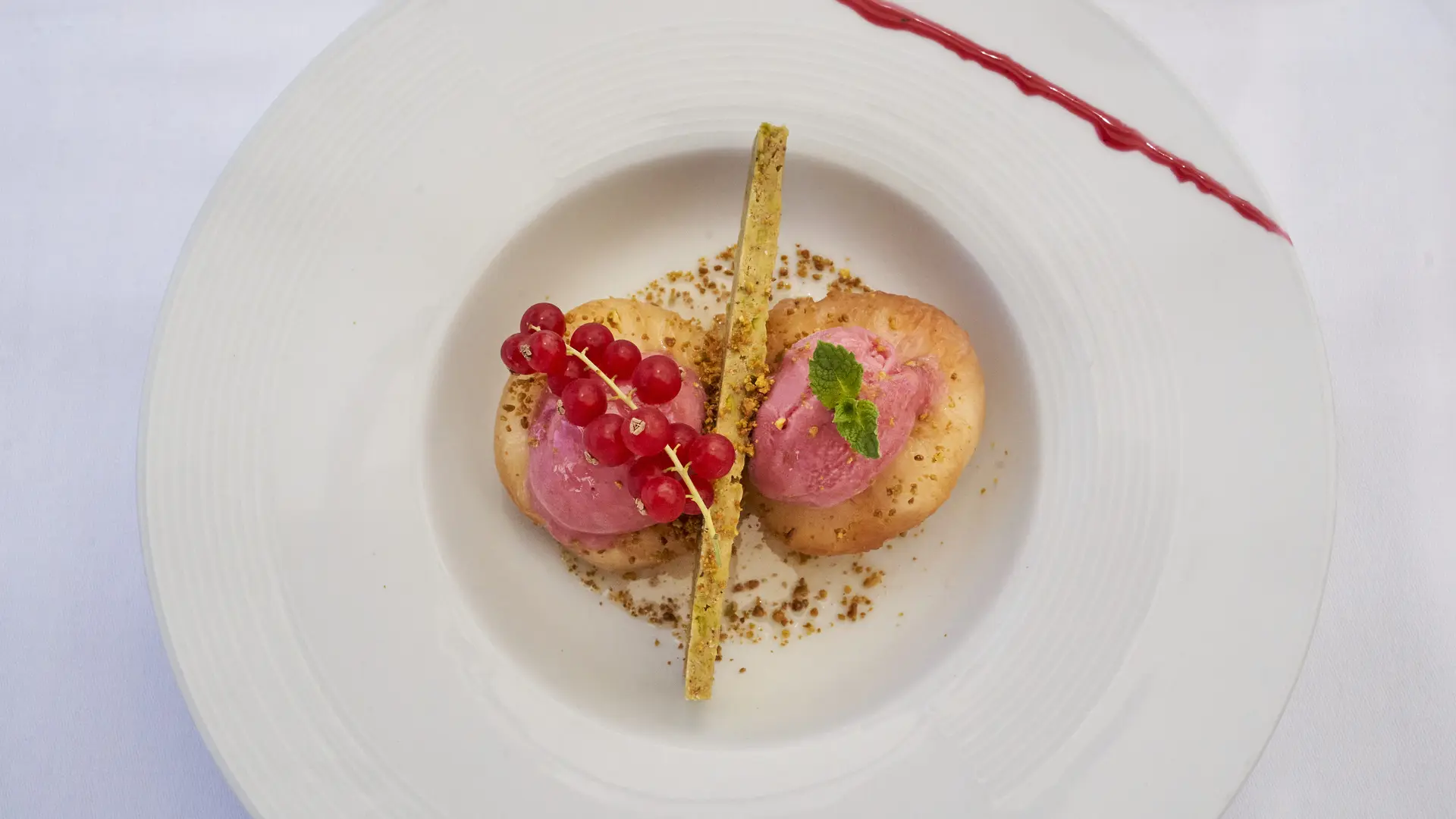 Dessert d'été à la pêche