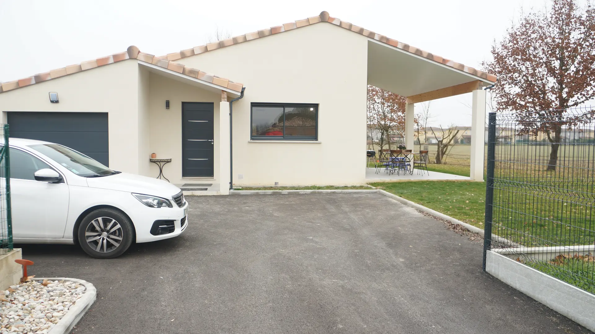 Le gîte d'Elia - parking