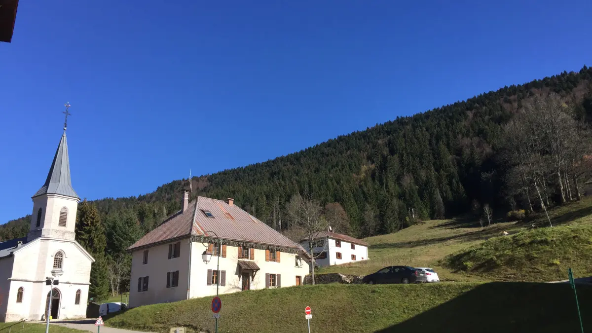 Lélex, station des Monts Jura en automne