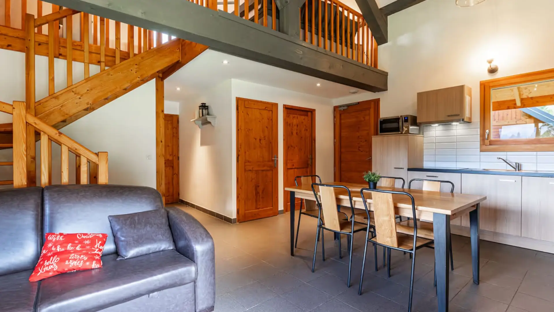 salon, soin cuisine et mezzanine