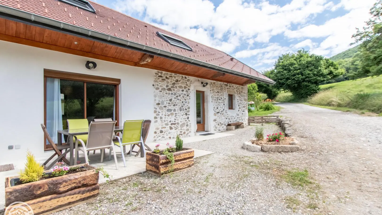Espace privatif du gîte et fin de la route