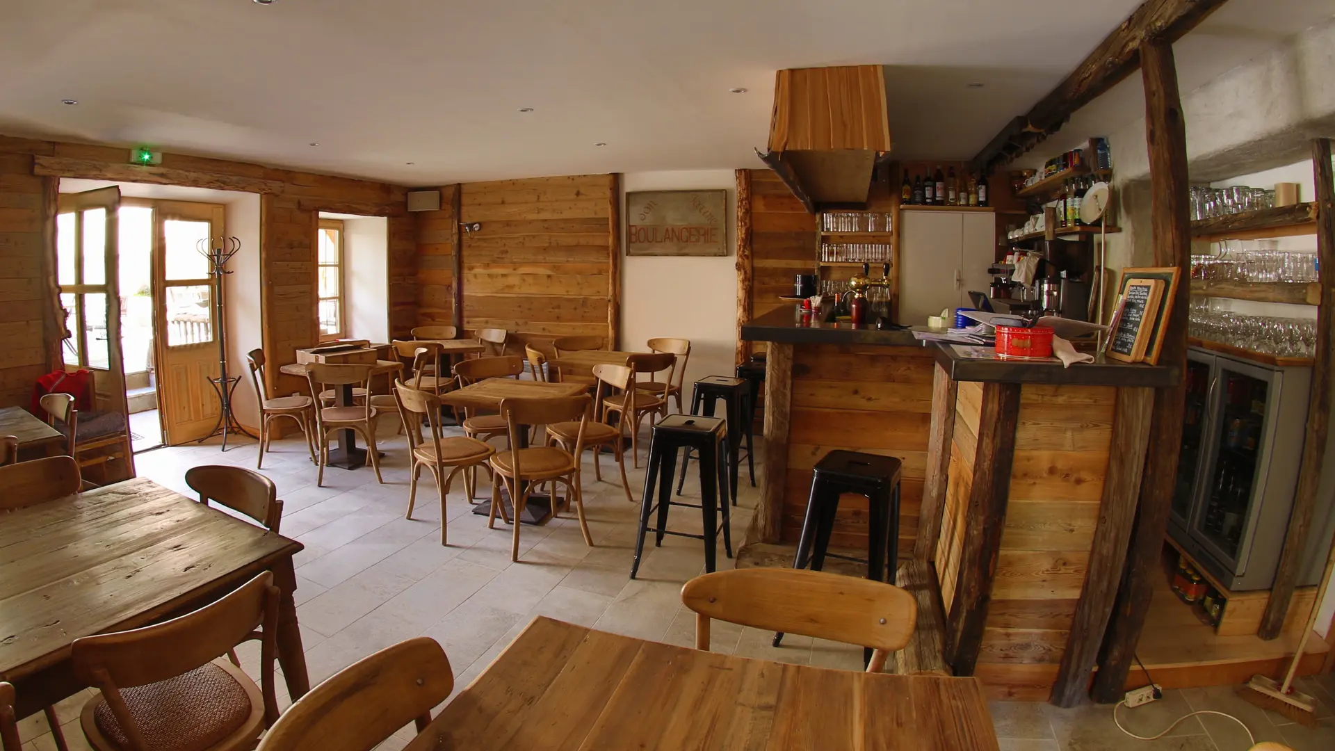 Good local organic village restaurant