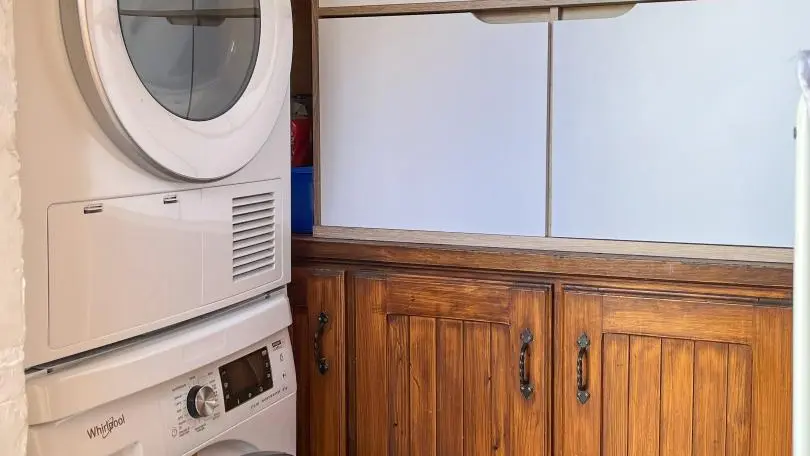 Buanderie : lave-linge et sèche-linge non partagés