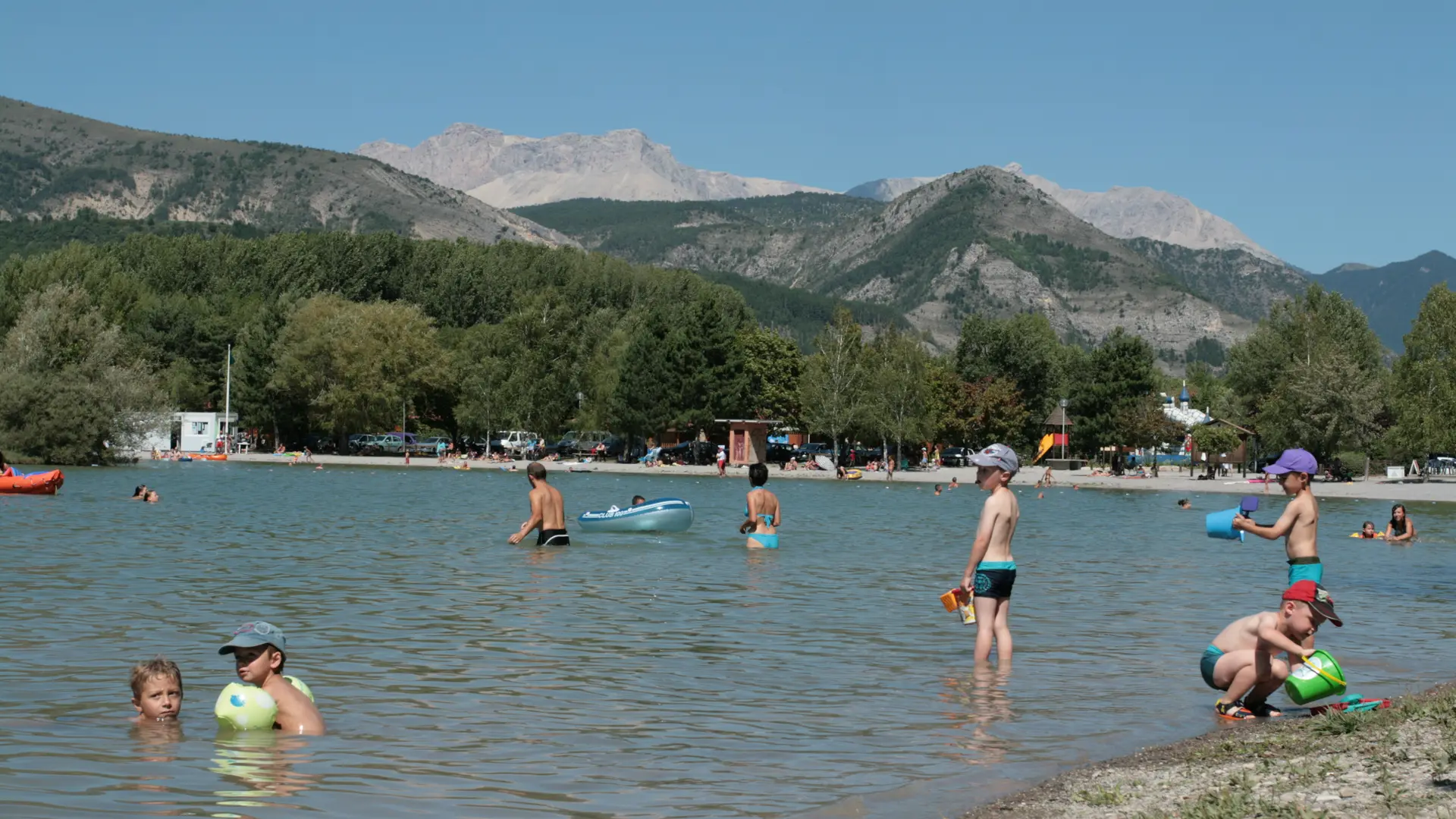 Camping 'Les Rives du Lac' à Veynes