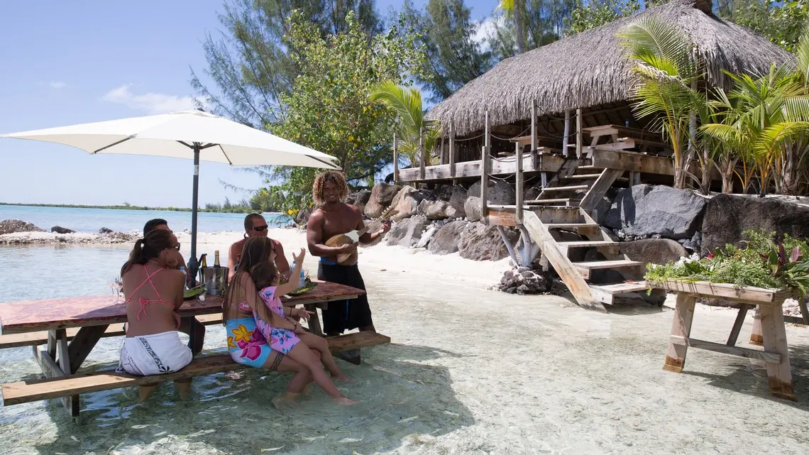 Lagoon Service Bora Bora